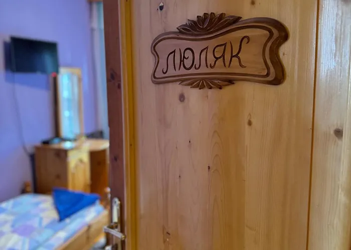 Mama Emiliya Gasthuis Beli Iskar