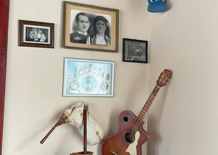 Mama Emiliya Gasthuis Beli Iskar