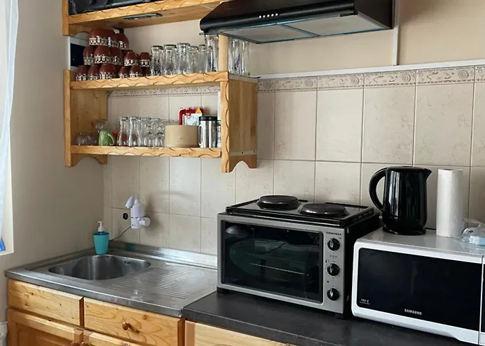 Mama Emiliya * Beli Iskar